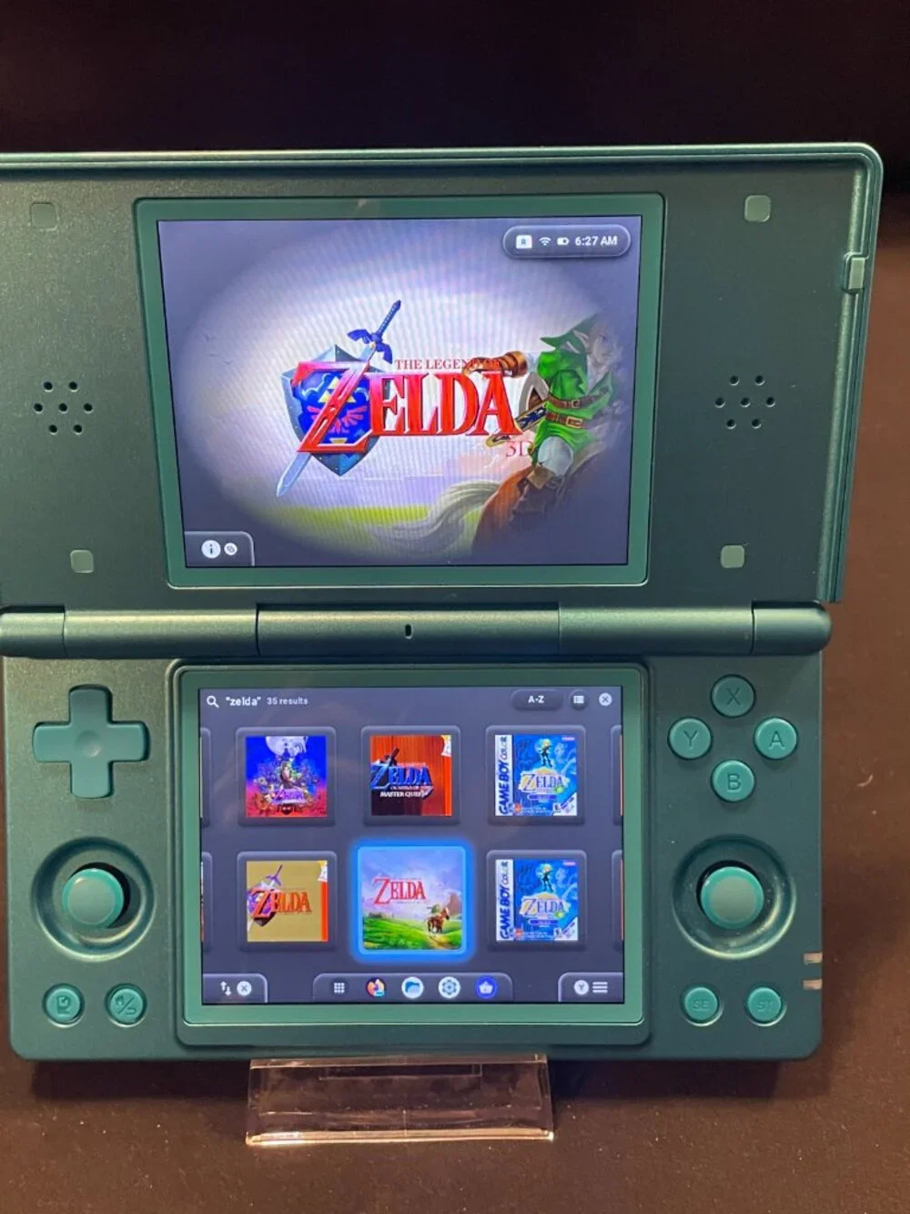 Clamshell Retro Game Console Handheld 128gb With Custom OS